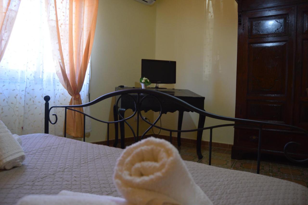 Bed and Breakfast Su Fassoi Càbras Zewnętrze zdjęcie